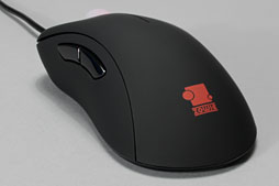 画像ギャラリー No.010のサムネイル画像 / ZOWIEの新型マウス「EC2 eVo」レビュー。“改良版EC2”の完成度は,どこまであの名機に近づいたか