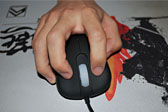 画像ギャラリー No.012のサムネイル画像 / ZOWIEの新型マウス「EC2 eVo」レビュー。“改良版EC2”の完成度は,どこまであの名機に近づいたか