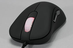 画像ギャラリー No.038のサムネイル画像 / ZOWIEの新型マウス「EC2 eVo」レビュー。“改良版EC2”の完成度は,どこまであの名機に近づいたか