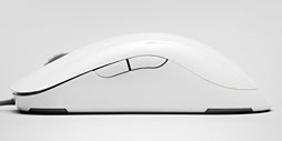 画像ギャラリー No.015のサムネイル画像 / 白いゲーマー向けマウス「AM-FG」レビュー。無難な左右対称形状モデル「AM」から何が変わったのか