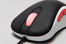 画像ギャラリー No.009のサムネイル画像 / ZOWIE「EC1 eVo CL」「EC2 eVo CL」レビュー。“ZOWIEのIE 3.0クローン”は第3世代で何が変わったか
