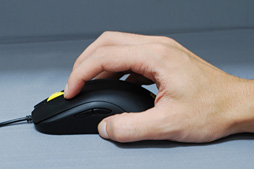 画像ギャラリー No.018のサムネイル画像 / 光学センサー搭載マウス「ZOWIE FK1」レビュー。その完成度は相当に高い