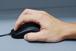 画像ギャラリー No.019のサムネイル画像 / 光学センサー搭載マウス「ZOWIE FK1」レビュー。その完成度は相当に高い