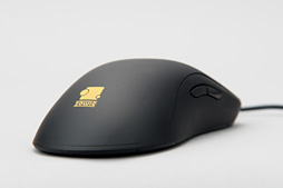 画像ギャラリー No.024のサムネイル画像 / 光学センサー搭載マウス「ZOWIE FK1」レビュー。その完成度は相当に高い