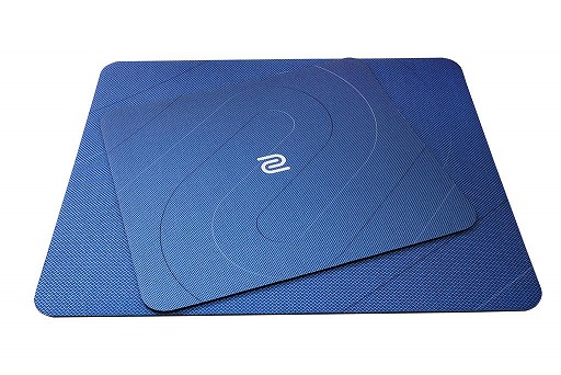 画像ギャラリー No.001のサムネイル画像 / ZOWIE GEAR，「ほぼ100％のフラットさ」を謳う布製マウスパッド「SR」