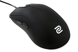 画像ギャラリー No.002のサムネイル画像 / 大中小の3サイズ展開となるZOWIE GEARの左右対称形状光学式マウス「ZA」が5月29日に国内発売