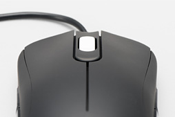 画像ギャラリー No.006のサムネイル画像 / 3サイズ展開のゲーマー向けマウス「ZOWIE ZA」レビュー。つかみ&かぶせ持ち派は一度試す価値あり