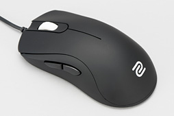 画像ギャラリー No.014のサムネイル画像 / 3サイズ展開のゲーマー向けマウス「ZOWIE ZA」レビュー。つかみ&かぶせ持ち派は一度試す価値あり