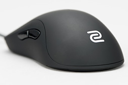 画像ギャラリー No.015のサムネイル画像 / 3サイズ展開のゲーマー向けマウス「ZOWIE ZA」レビュー。つかみ&かぶせ持ち派は一度試す価値あり