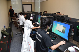 画像ギャラリー No.007のサムネイル画像 / BenQ ZOWIE，ゲーマー向け液晶ディスプレイ新製品「XL2735」の実機を大公開。次世代製品のポイントに西川善司が迫る