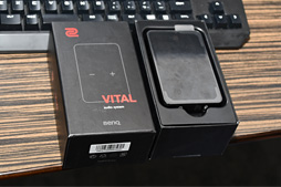 画像ギャラリー No.017のサムネイル画像 / 価格は税別約200ユーロ。BenQ ZOWIEの放つゲーマー向けUSBサウンドデバイス「VITAL」に触ってみた