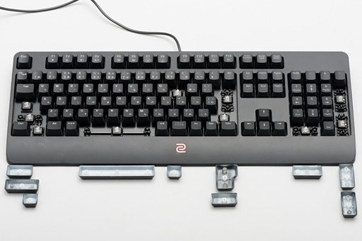 画像ギャラリー No.013のサムネイル画像 / BenQ ZOWIEの新作キーボード「CELERITAS II」レビュー。研ぎ澄まされたリニアなスイッチは文句なしに素晴らしい