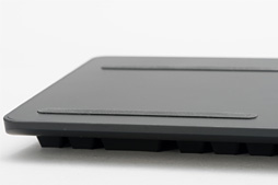 画像ギャラリー No.021のサムネイル画像 / BenQ ZOWIEの新作キーボード「CELERITAS II」レビュー。研ぎ澄まされたリニアなスイッチは文句なしに素晴らしい