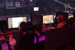 画像ギャラリー No.006のサムネイル画像 / BenQ ZOWIE，「eスポーツ仕様の机」まさかの（？）第2弾を発表。大会やネットカフェ現場の声を受けてブラッシュアップ