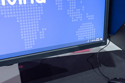 画像ギャラリー No.012のサムネイル画像 / BenQ ZOWIE，「eスポーツ仕様の机」まさかの（？）第2弾を発表。大会やネットカフェ現場の声を受けてブラッシュアップ