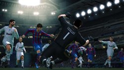 画像ギャラリー No.002のサムネイル画像 / 「ウイイレ 2010」PS3版/Xbox 360版の発売が11月5日に決定