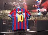 画像ギャラリー No.008のサムネイル画像 / ［TGS 2009］サッカーらしい緊張感が増した「ワールドサッカー ウイニングイレブン 2010」を男色ディーノが会場でプレイ