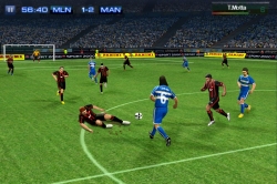 画像ギャラリー No.001のサムネイル画像 / ダビド・ビジャ選手が登場する「リアルサッカー2011」配信