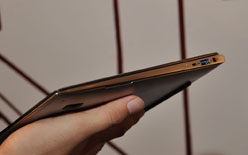 画像ギャラリー No.011のサムネイル画像 / ［COMPUTEX］ASUS，超薄型ノートPCに199ドルのEee PC，そして「スマートフォンを内蔵できるタブレット」を発表【19：45頃更新】