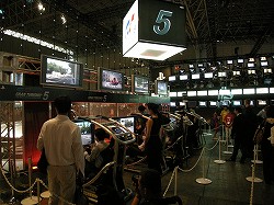 画像ギャラリー No.002のサムネイル画像 / ［TGS 2009］世界に2台しかない“メルセデス・ベンツ SLS AMG”も自由に乗りこなせる！　「グランツーリスモ5」プレイレポート