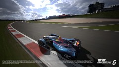 画像ギャラリー No.008のサムネイル画像 / 「グランツーリスモ5」の“レッドブル X2010”が東京オートサロンなどで展示決定