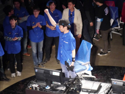 画像ギャラリー No.027のサムネイル画像 / 東西のトッププレイヤーが5ジャンルのゲームで激突する頂上決戦「Red Bull 5G 2013 FINALS」が開催。今年の覇者は?