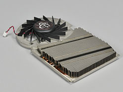 画像ギャラリー No.010のサムネイル画像 / XFXから登場した1スロット仕様のHD 5770カードを試す。その冷却能力と静かさは要注目だ