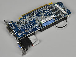 画像ギャラリー No.004のサムネイル画像 / 「ATI Radeon HD 5550」レビュー。HD 5570の下位モデルは，1万円以下のGPU市場に新たな価値をもたらすか