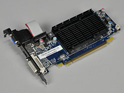 画像ギャラリー No.016のサムネイル画像 / 「ATI Radeon HD 5550」レビュー。HD 5570の下位モデルは，1万円以下のGPU市場に新たな価値をもたらすか