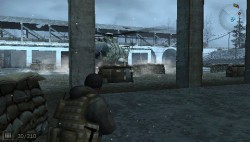 画像ギャラリー No.005のサムネイル画像 / PSP「SOCOM: U.S. Navy SEALs Portable」，追加コスチュームと追加武器がもらえちゃう，数量限定の「先行体験版」を配信開始