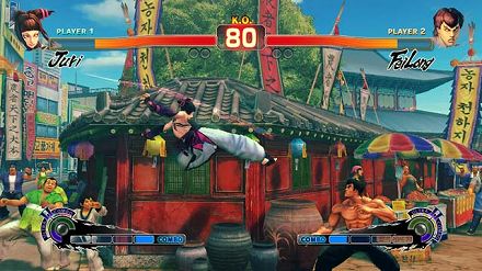 画像ギャラリー No.009のサムネイル画像 / 日本各地で開かれる「スーパーストリートファイターIV」の店頭体験会に急げ。そこで“油まみれの親父”と“キツめなテコンドー美女”の技を体験するんだ