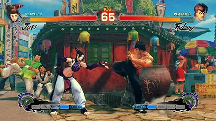 画像ギャラリー No.014のサムネイル画像 / 日本各地で開かれる「スーパーストリートファイターIV」の店頭体験会に急げ。そこで“油まみれの親父”と“キツめなテコンドー美女”の技を体験するんだ
