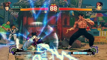 画像ギャラリー No.016のサムネイル画像 / 日本各地で開かれる「スーパーストリートファイターIV」の店頭体験会に急げ。そこで“油まみれの親父”と“キツめなテコンドー美女”の技を体験するんだ