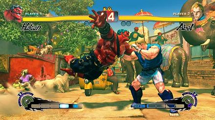 画像ギャラリー No.025のサムネイル画像 / 日本各地で開かれる「スーパーストリートファイターIV」の店頭体験会に急げ。そこで“油まみれの親父”と“キツめなテコンドー美女”の技を体験するんだ