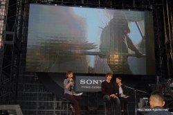 画像ギャラリー No.009のサムネイル画像 / ポール・W・S・アンダーソン監督とミラ・ジョヴォヴィッチさんはアツアツ!?　初公開の映像も飛び出した映画「バイオハザードIV アフターライフ」トークセッション