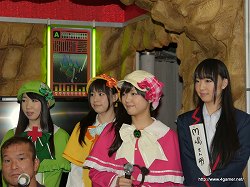 画像ギャラリー No.004のサムネイル画像 / 長島☆自演乙☆雄一郎選手がプロレスデビューするブシロードレスリング記者会見およびブシロード戦略発表会2011（春）の模様をレポート