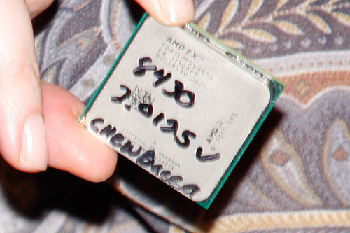 画像ギャラリー No.004のサムネイル画像 / AMD，デスクトップ向けFXプロセッサで動作クロック8.429GHzを達成。世界記録に認定される
