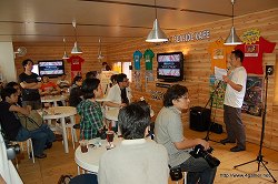 画像ギャラリー No.017のサムネイル画像 / カプコンファンはいざ鎌倉！　限定グッズも販売されている腰越海水浴場の「CAPCOM SEASIDE HOUSE」に行ってきた