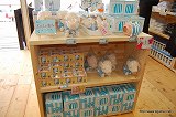 画像ギャラリー No.034のサムネイル画像 / カプコンファンはいざ鎌倉！　限定グッズも販売されている腰越海水浴場の「CAPCOM SEASIDE HOUSE」に行ってきた