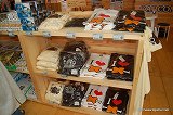 画像ギャラリー No.035のサムネイル画像 / カプコンファンはいざ鎌倉！　限定グッズも販売されている腰越海水浴場の「CAPCOM SEASIDE HOUSE」に行ってきた