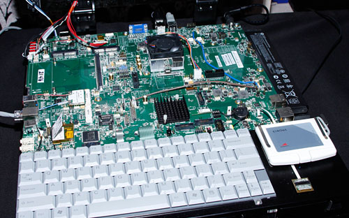 画像ギャラリー No.004のサムネイル画像 / AMD，IDF期間中にFusion APU「Zacate」の動作デモを披露