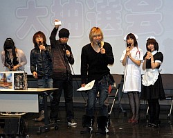 画像ギャラリー No.007のサムネイル画像 / 公開収録やトークステージが行われた「無限のフロンティアEXCEED×うますぎWAVE 〜無限の宴〜」をレポート