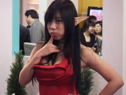 画像ギャラリー No.145のサムネイル画像 / 今年は動くぞ飛び出すぞ！　各ブースを彩るコンパニオン写真集を掲載