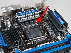 画像ギャラリー No.004のサムネイル画像 / MSI「Big Bang-Trinergy」発売直前検証（前）〜トピック満載のゲーマー向けマザーボード