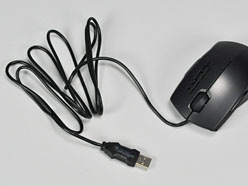 画像ギャラリー No.003のサムネイル画像 / ROCCATのゲーマー向けマウス「Pyra Wired＆Wireless」レビュー。ワイヤレスとワイヤードの2製品が用意された小型モデルの実力を見る