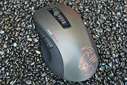 画像ギャラリー No.024のサムネイル画像 / ［COMPUTEX］ROCCAT，「選んだキーだけを点灯させられるキーボード」を披露。「スマホをゲーマー向けサブ画面にするアプリ」も