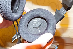 画像ギャラリー No.006のサムネイル画像 / ［CES 2014］ROCCATの新作キーボードは「魔法のクールダウンタイム」をLEDバックライトで確認できる