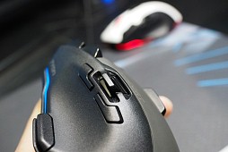 画像ギャラリー No.007のサムネイル画像 / ［COMPUTEX］ROCCATの新世代フラグシップマウス「Tyon」はアナログコントローラ付き