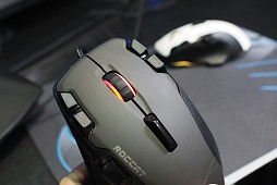 画像ギャラリー No.012のサムネイル画像 / ［COMPUTEX］ROCCATの新世代フラグシップマウス「Tyon」はアナログコントローラ付き