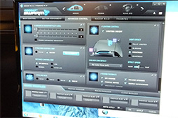 画像ギャラリー No.011のサムネイル画像 / ［CES 2015］「左サイドボタンの数と配置をカスタマイズできる」とは，こういうことだった。ROCCATの新型マウス「Nyth」体験レポート